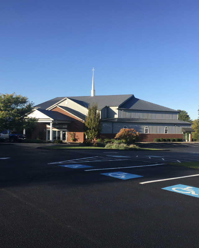 Ninevah Christian Church exterior with steeple built by Walters Buildings