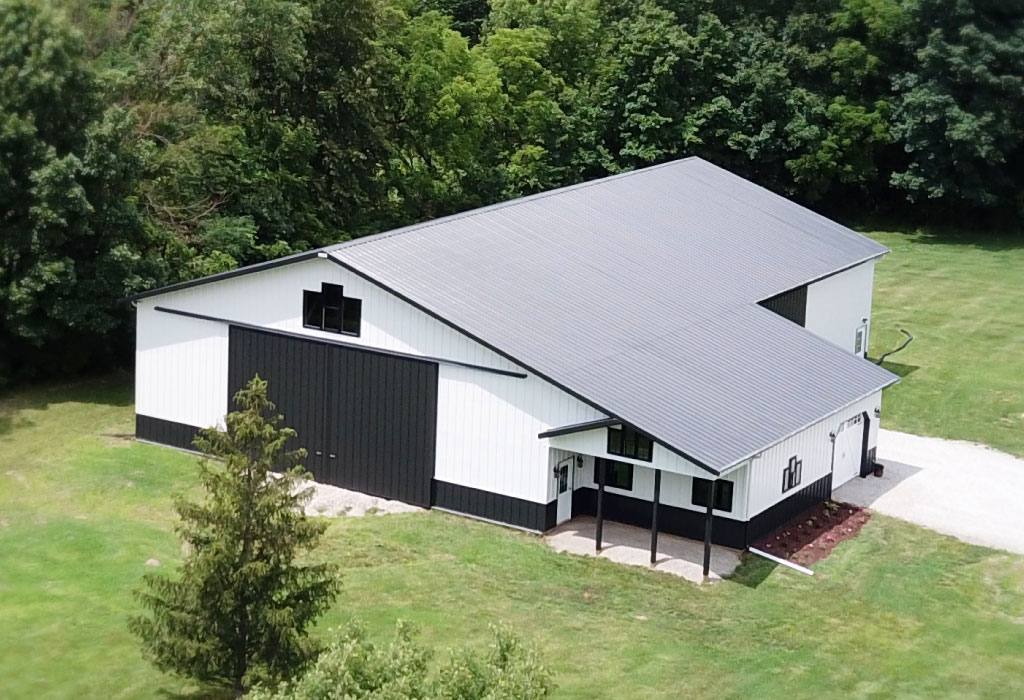 Walters Buildings Finished Post-Frame Building with Steel Siding and Large Door Post-Frame & Pole Barn Builders in Urbana, Ohio