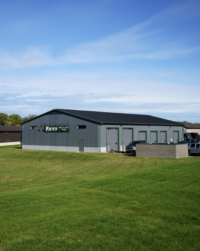 Custom Post-Frame Auto Repair Shop in Fond du Lac, Wisconsin Custom Post-Frame Auto Repair Shop in Fond du Lac, Wisconsin