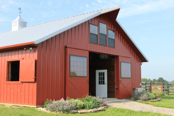 Custom horse barn features Custom horse barn features