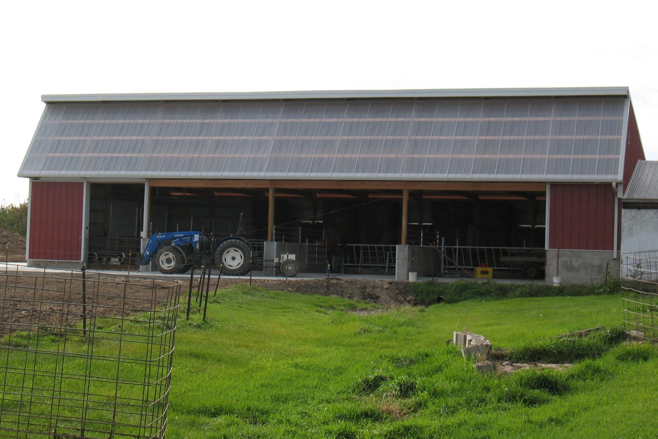 Solar Truss Cattle Barn