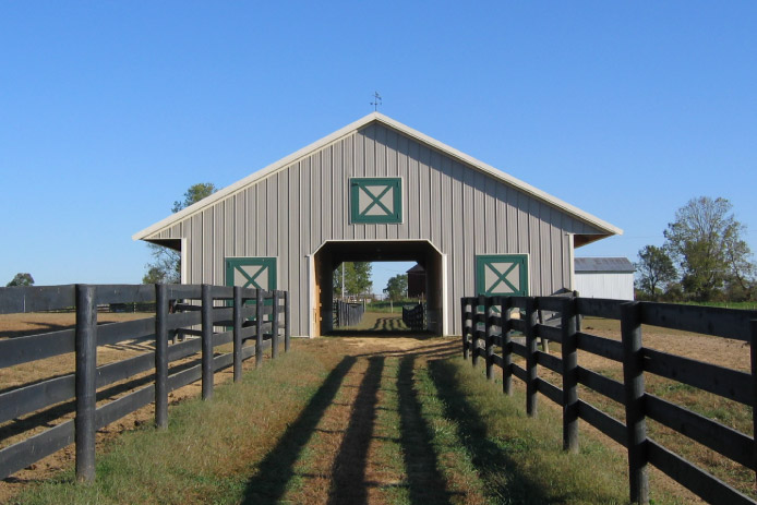 Run-In Horse Stable with Classic Crossbucks